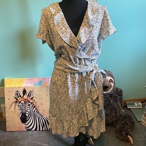 NWT Lauren Conrad Ditsy Floral Midi Faux Wrap Dress
